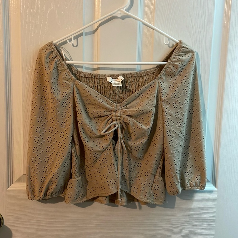 Tan, medium, women’s top - Urban Romantics